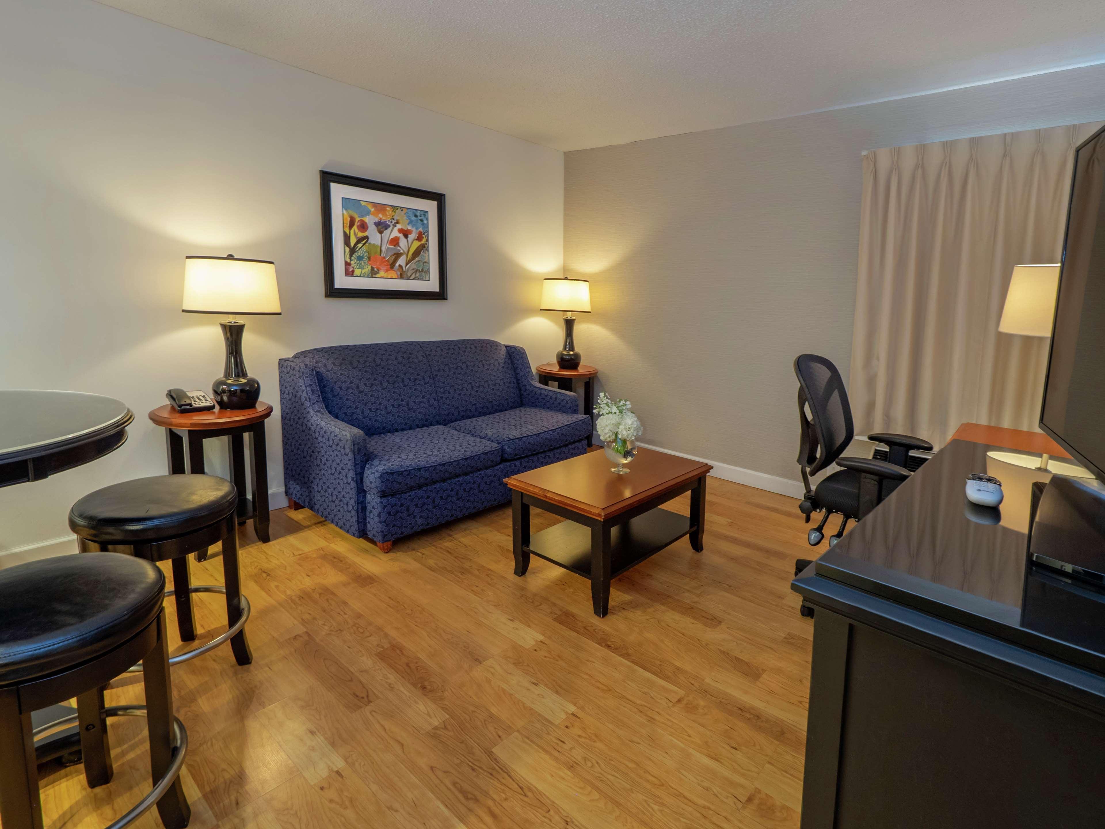 Doubletree By Hilton Buffalo-Amherst Bagian luar foto