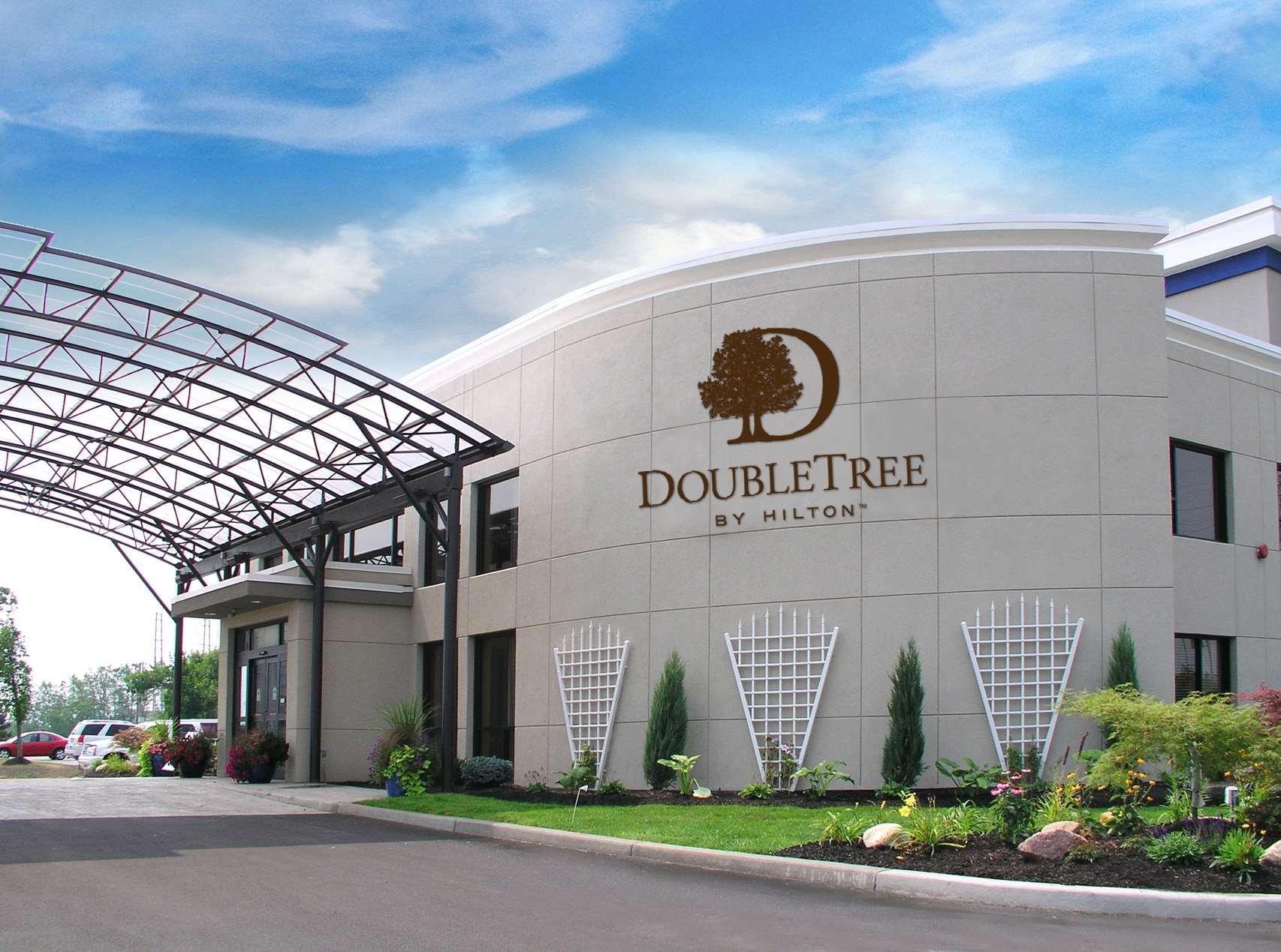Doubletree By Hilton Buffalo-Amherst Bagian luar foto