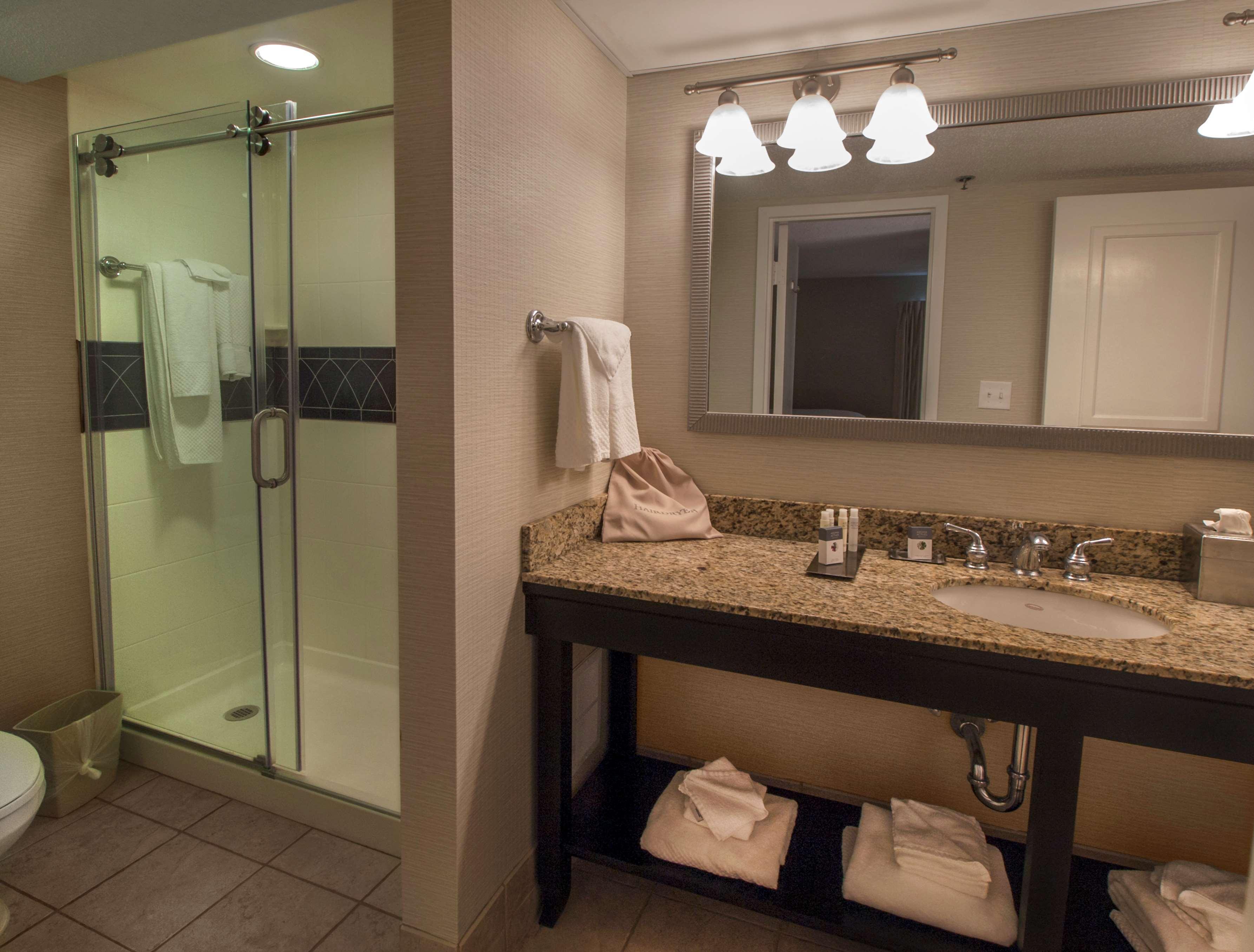 Doubletree By Hilton Buffalo-Amherst Bagian luar foto
