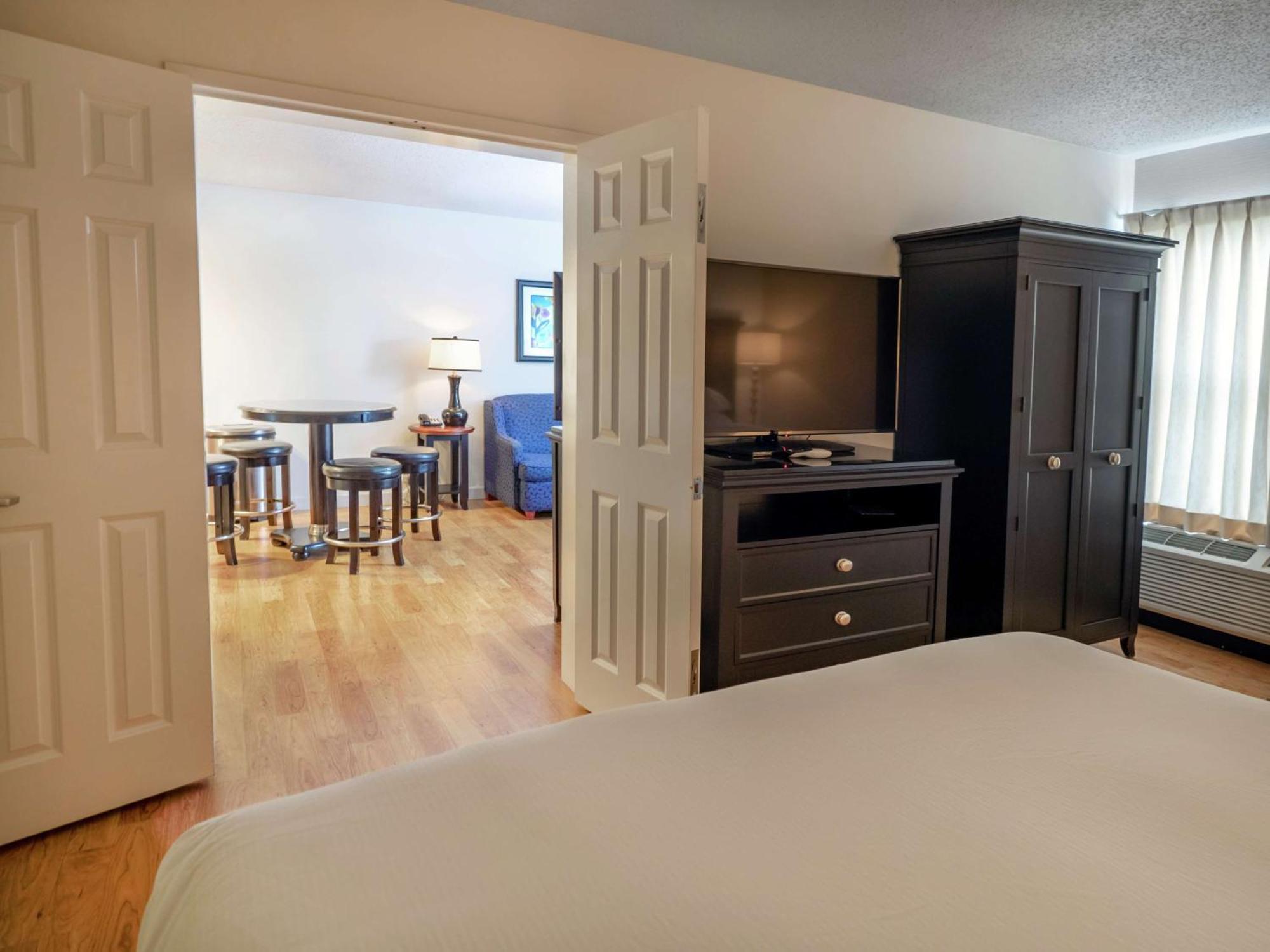 Doubletree By Hilton Buffalo-Amherst Bagian luar foto