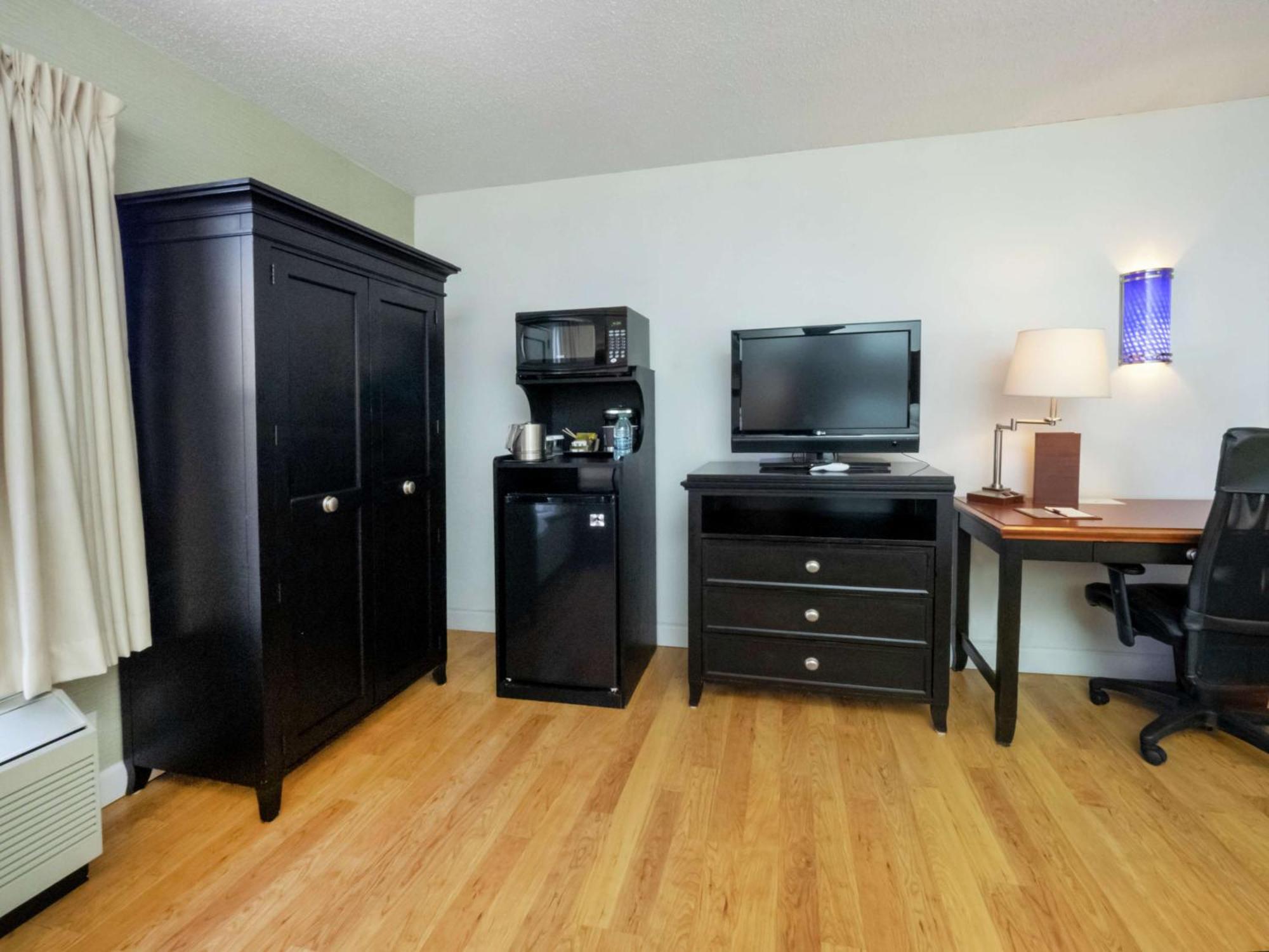 Doubletree By Hilton Buffalo-Amherst Bagian luar foto