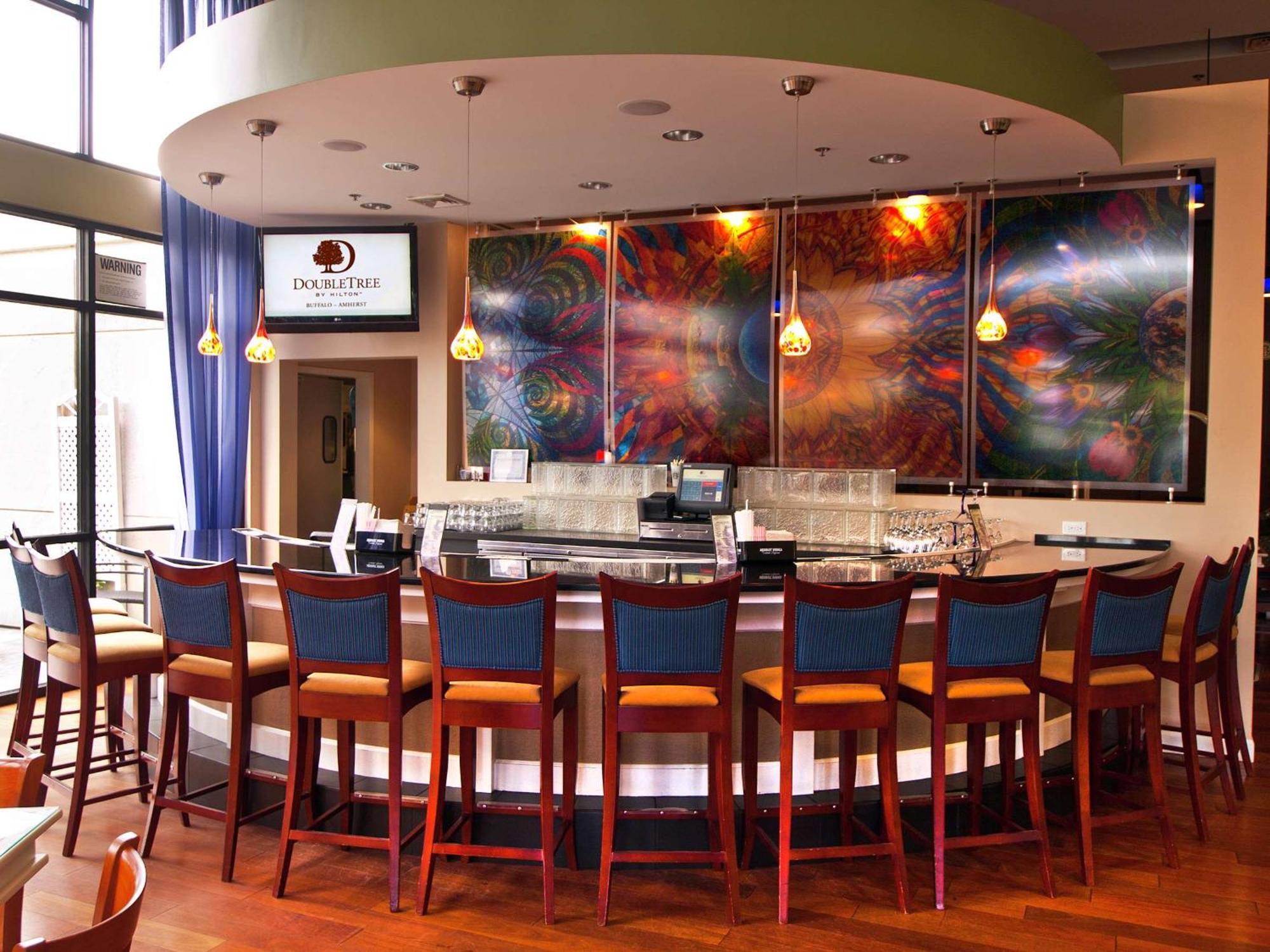 Doubletree By Hilton Buffalo-Amherst Bagian luar foto